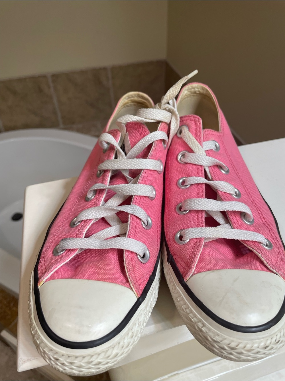Pink Low-Top Converse Canvas Kids Shoes - Classic Lace-Up - Picture 2 of 3